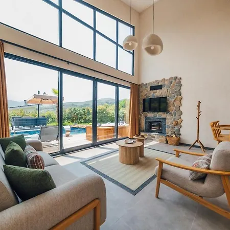 Villa Begonvil With Heated Pool And Jacuzzi *