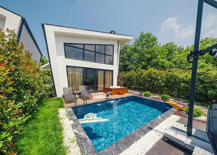 Begonvil With Heated Pool And Jacuzzi Sapanca